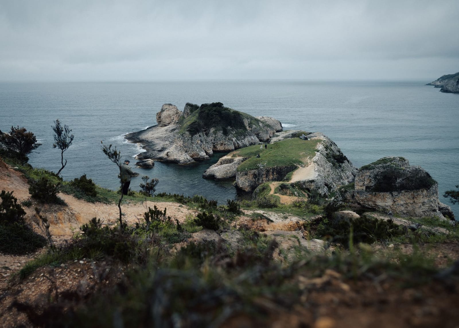Promontoire rocheux et sentiers côtiers de la baie de Kilimli à Ağva.